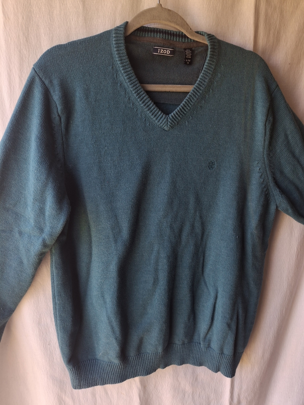 Izod Men's V-Neck Sweater Teal